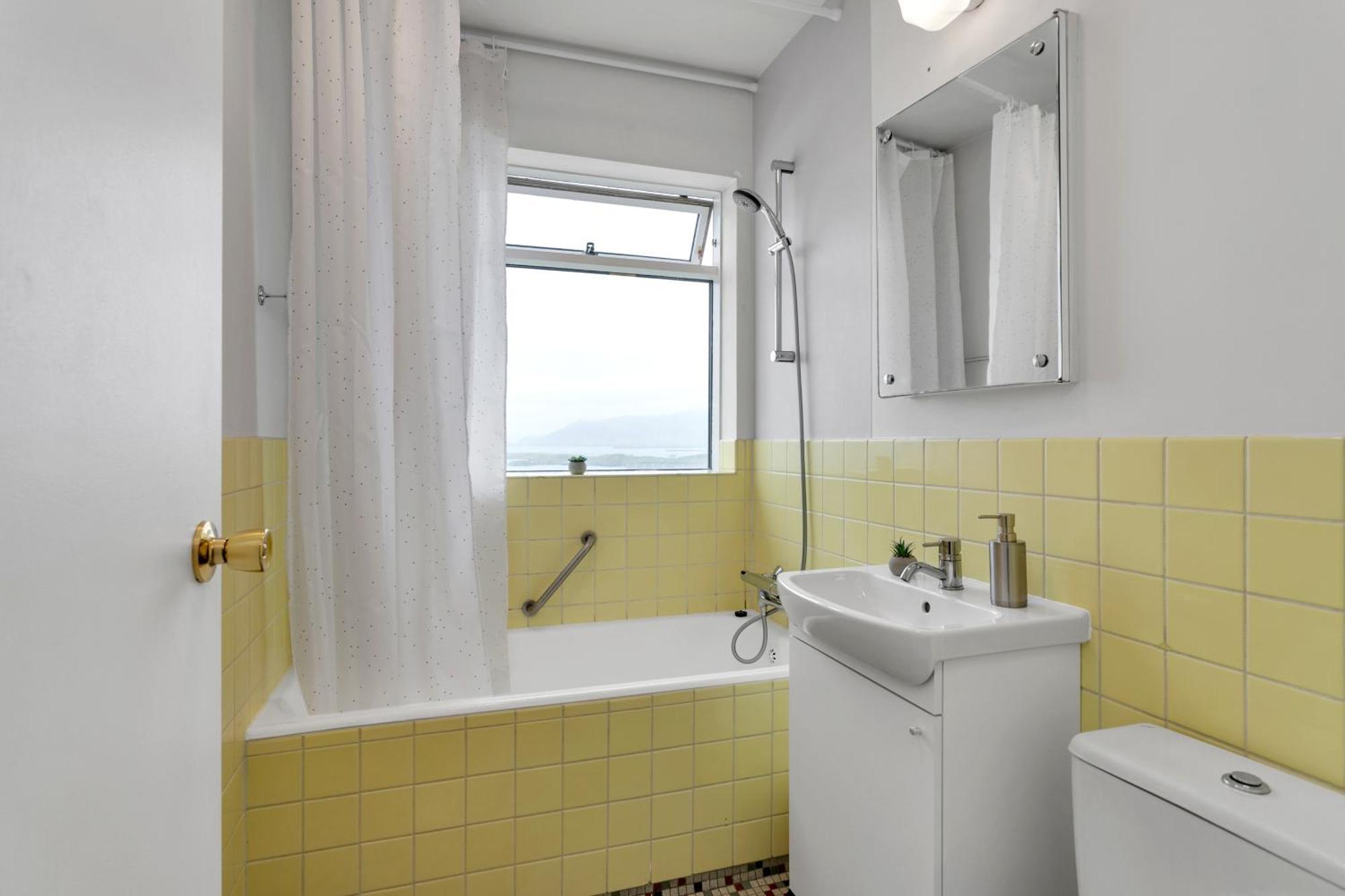 Lovely 1 Bedroom Apartment - Perfect Panorama View Рейк'явік Екстер'єр фото